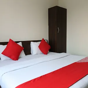 *** Hotel Oyo 11615 Lotus India